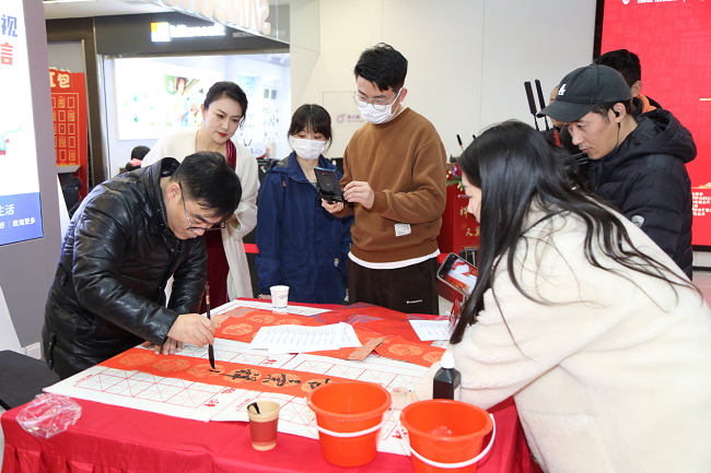 福送千万家爱暖百万人聚焦民生“微实事”江苏电信爱心翼站送福啦(图3)