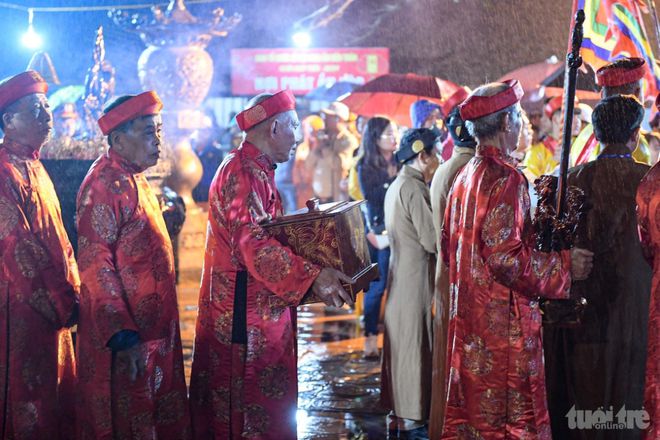 没想到今年的陈寺祈福新封印发放15分钟后就荒废了(图2) 没想到今年的陈寺祈福新封印发放15分钟后就荒废了(图2)